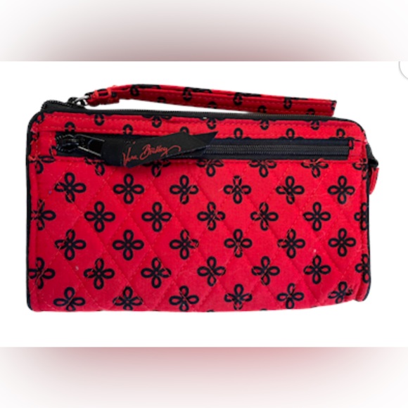 Vera Bradley: Red and Black Wallet Organizer - Picture 4 of 15